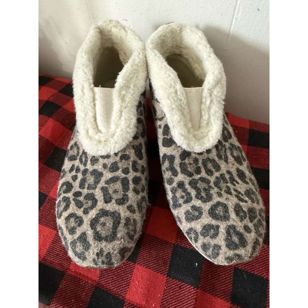 Easy Spirit faux fur leopard slipper bootie womens 6.5N cozy comfort shoes Walk